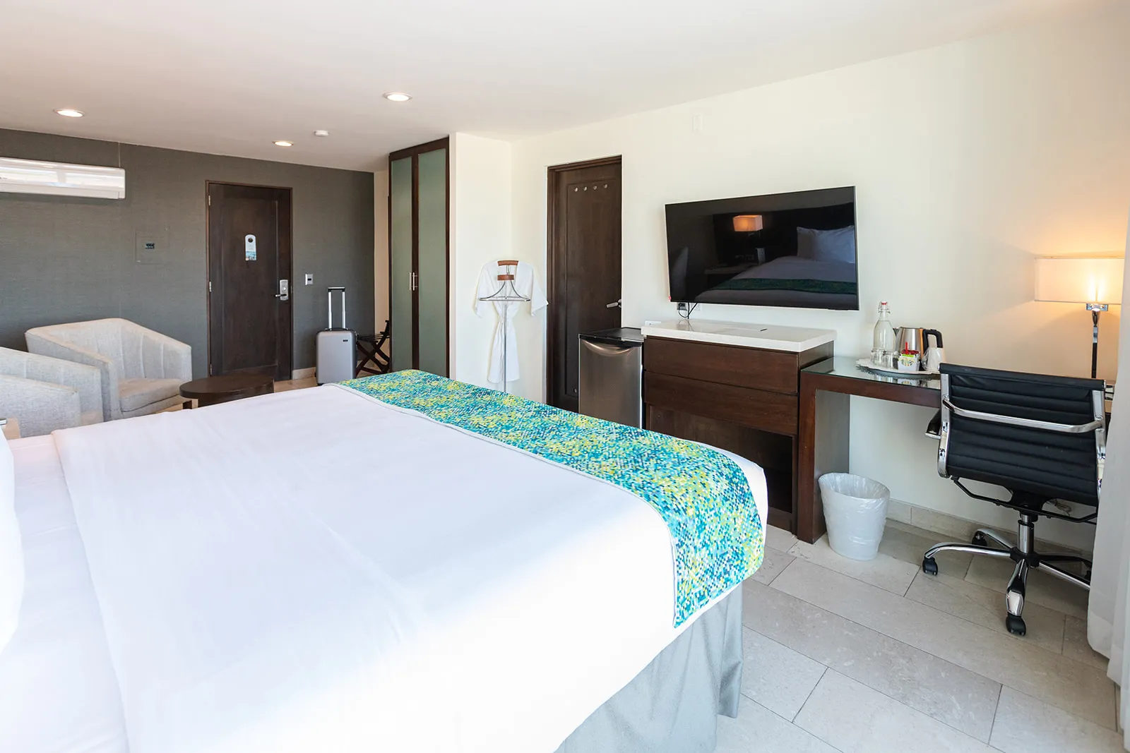ESTÁNDAR PLUS - Vista 4 de la habitación en Hotel Seven Crown